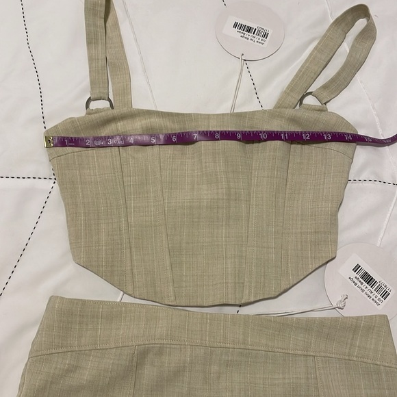 NWT- Princess Polly- 2 piece Josie beige crop top size 0 & skirt size 0 - Picture 11 of 11